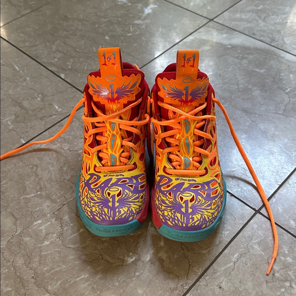 PUMA MB4 Phoenix, size 3 Boys